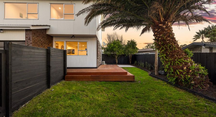  at 4/90 Lynwood Road, New Lynn, Waitakere City, Auckland