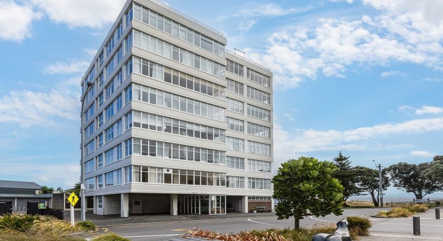  at 4B 33 Rimu Street, Eastbourne, Lower Hutt, Wellington