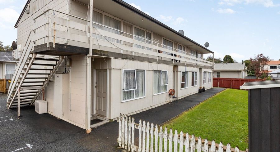  at 3/74A Palmerston Street, Hamilton City Central, Hamilton, Waikato