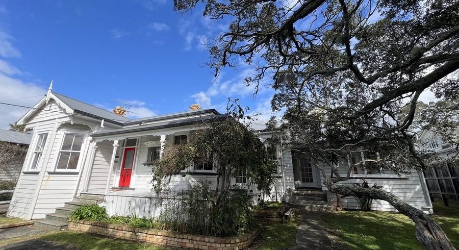  at 19 Lake Road, Devonport, North Shore City, Auckland