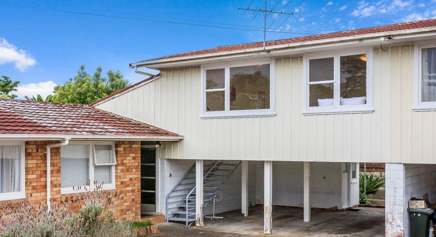  at 2/33 Kitchener Road, Sandringham, Auckland City, Auckland