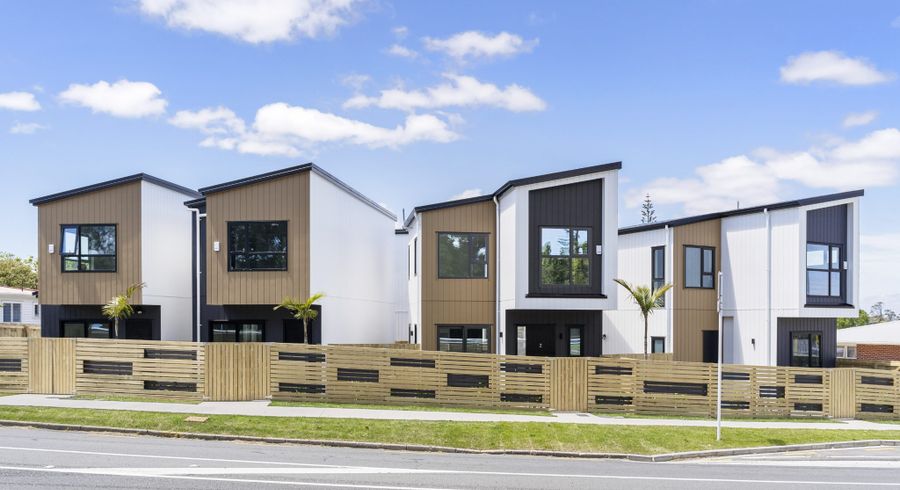  at 2/155 Te Atatu Road, Te Atatu South, Waitakere City, Auckland
