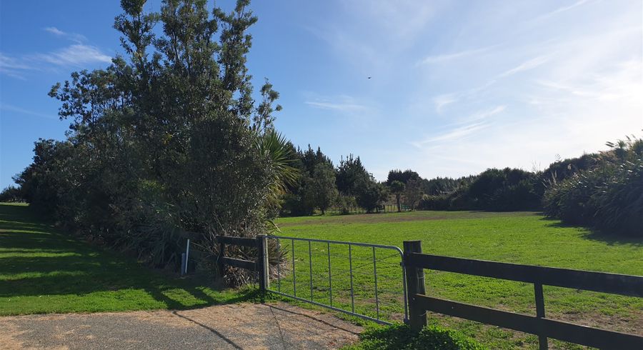  at 83 Waitarere Rise Avenue, Waitārere, Levin