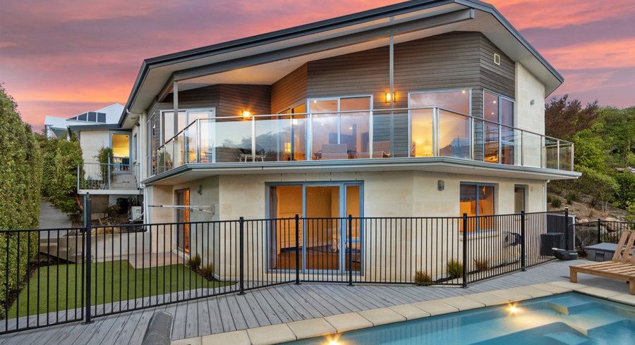  at 19 Luxton Place, Mount Pleasant, Christchurch City, Canterbury