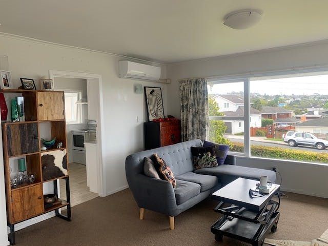  at 2/96 East Coast Road, Forrest Hill, Auckland
