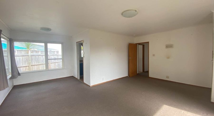  at 25 Commodore Drive, Lynfield, Auckland City, Auckland