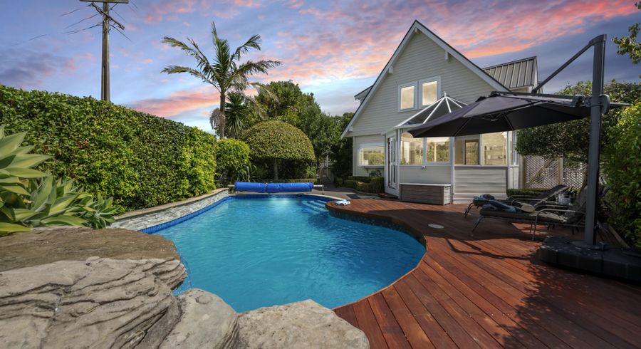  at 6 Pohutukawa Road, Beachlands, Manukau City, Auckland