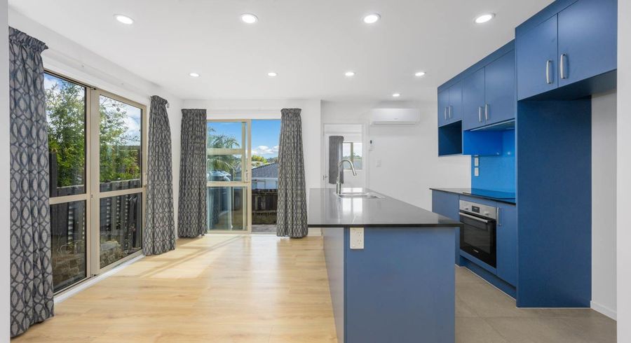  at 33B Cockayne Crescent, Sunnynook, Auckland
