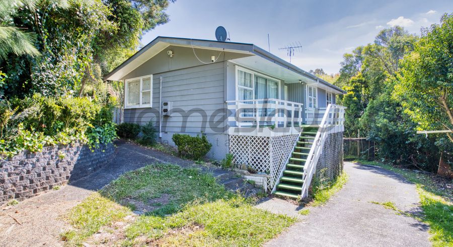  at 61 Peach Road, Glenfield, North Shore City, Auckland