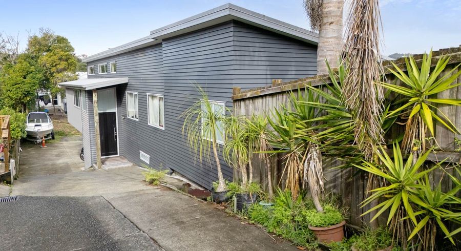  at 8A Norman Road, Titirangi, Waitakere City, Auckland