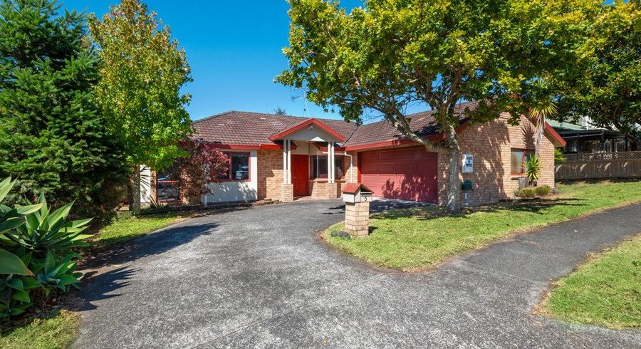  at 5 Fearnley Grove, Albany, North Shore City, Auckland