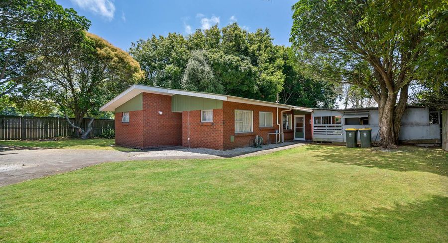  at 21 Westney Road, Mangere, Auckland