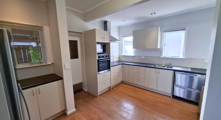  at 1/157 Onewa Road, Birkenhead, North Shore City, Auckland