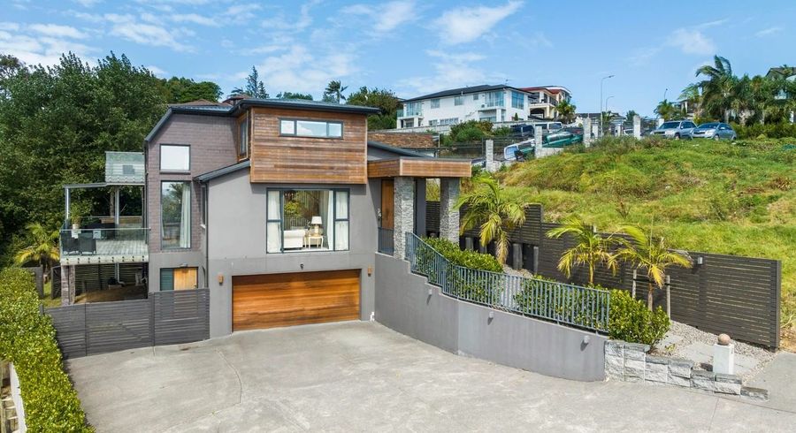  at 13 Bartells Drive, Goodwood Heights, Manukau City, Auckland