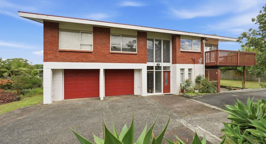  at 201 Fisher Parade, Farm Cove, Manukau City, Auckland