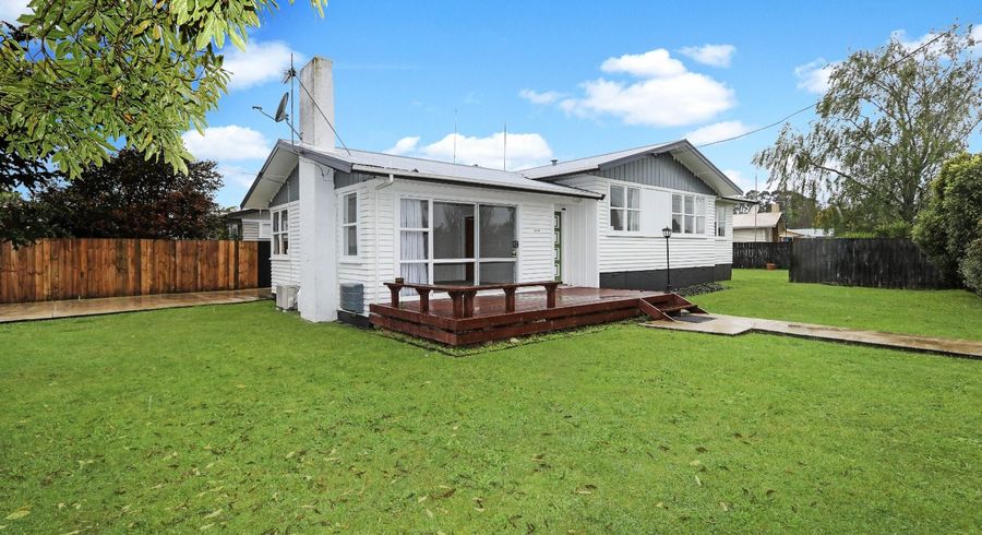  at 20 Oban Avenue, Glenview, Hamilton