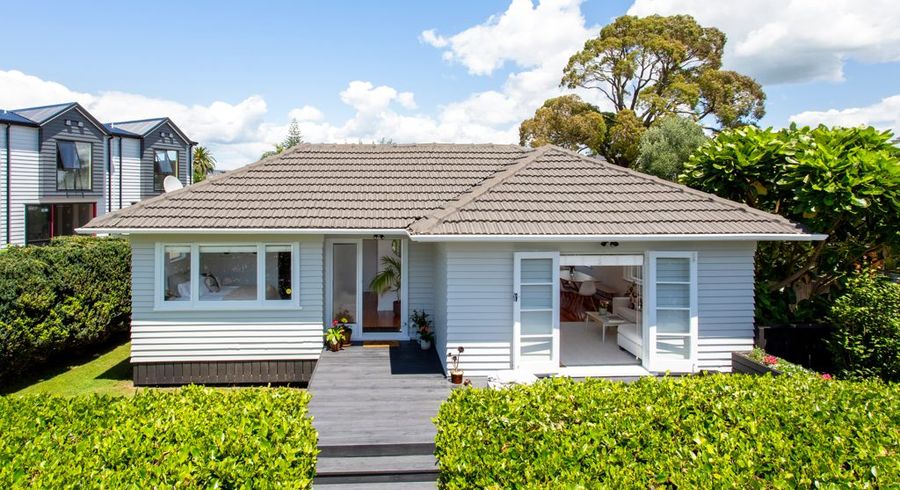  at 58 Kervil Avenue, Te Atatu Peninsula, Waitakere City, Auckland
