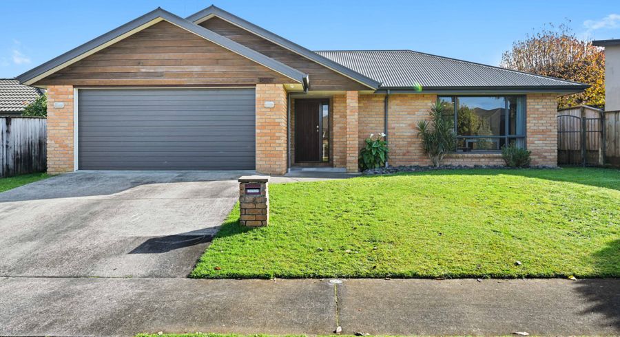  at 4 Azure Place, Huntington, Hamilton, Waikato