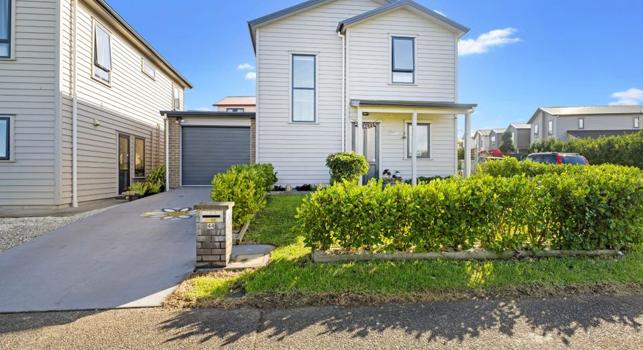  at 44 Kaimoana Street, Weymouth, Manukau City, Auckland