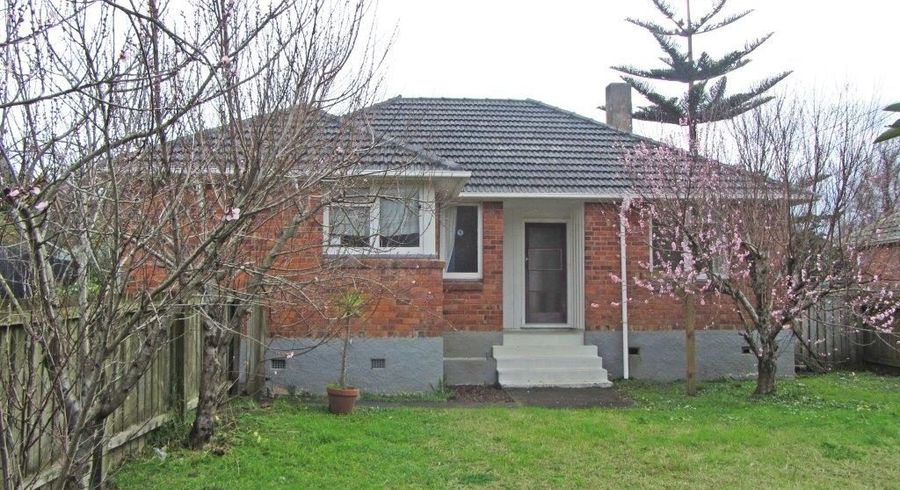  at 49 Kawiti Avenue, Point England, Auckland City, Auckland