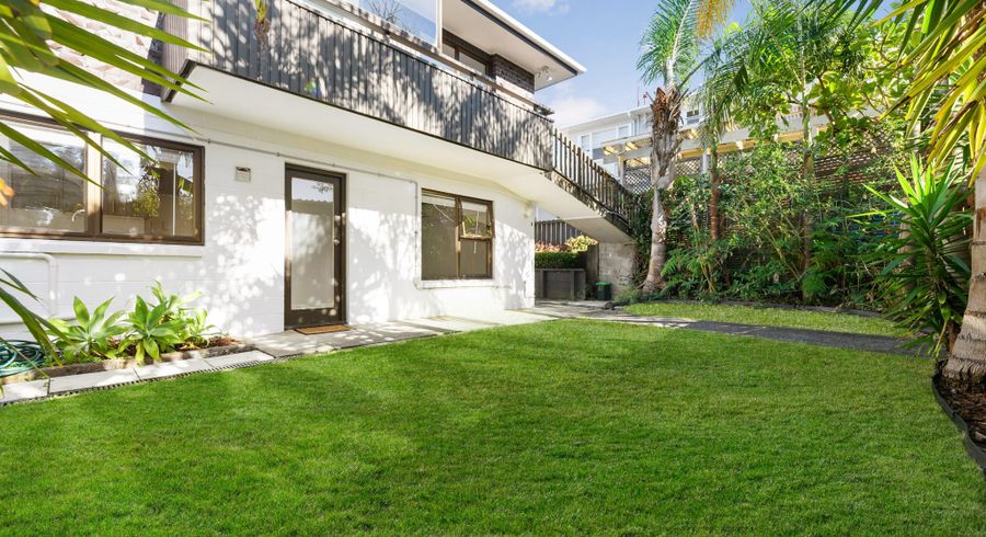  at 3/59 Norwood Road, Bayswater, Auckland
