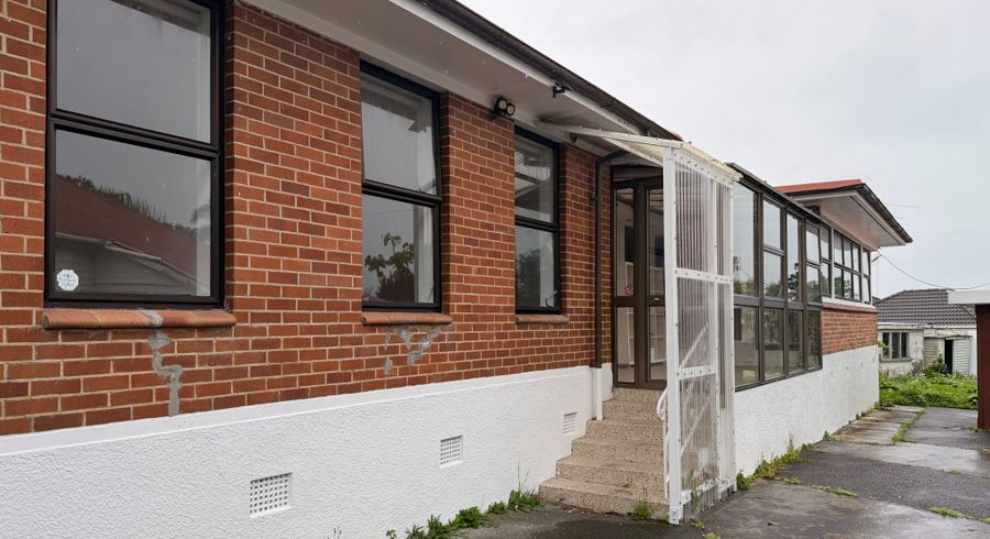  at 9 Jutland Road, Hauraki, North Shore City, Auckland