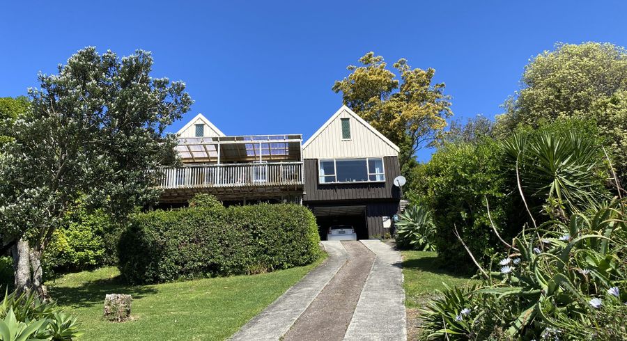  at 10 Moana Drive, Tanners Point, Tahawai