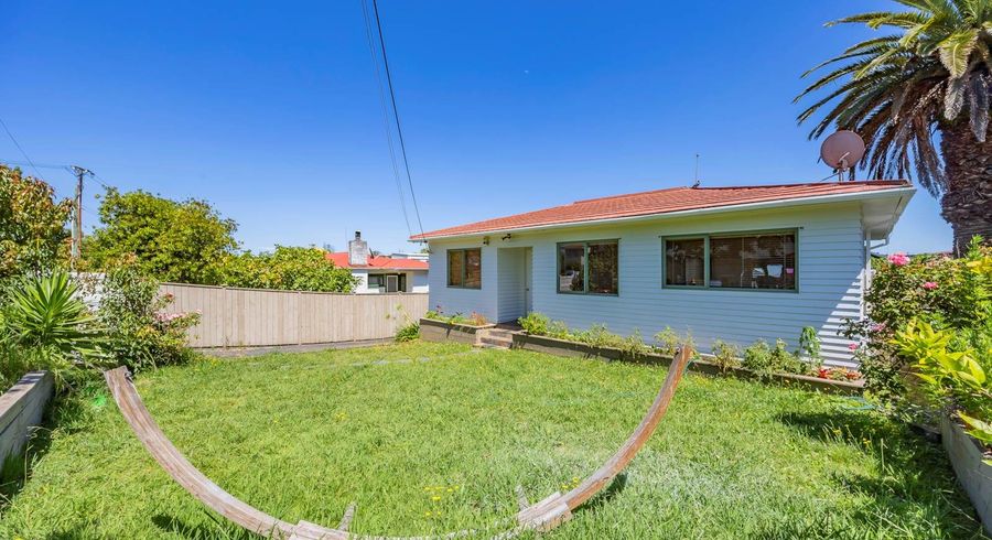  at 1/50 College Road, Northcote, North Shore City, Auckland