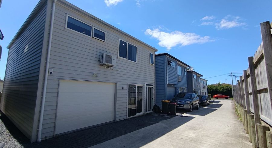  at 10D Blossom Lane, Manurewa, Manukau City, Auckland