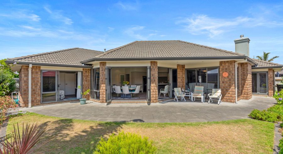  at 4 Saratoga Court, Papamoa Beach, Papamoa