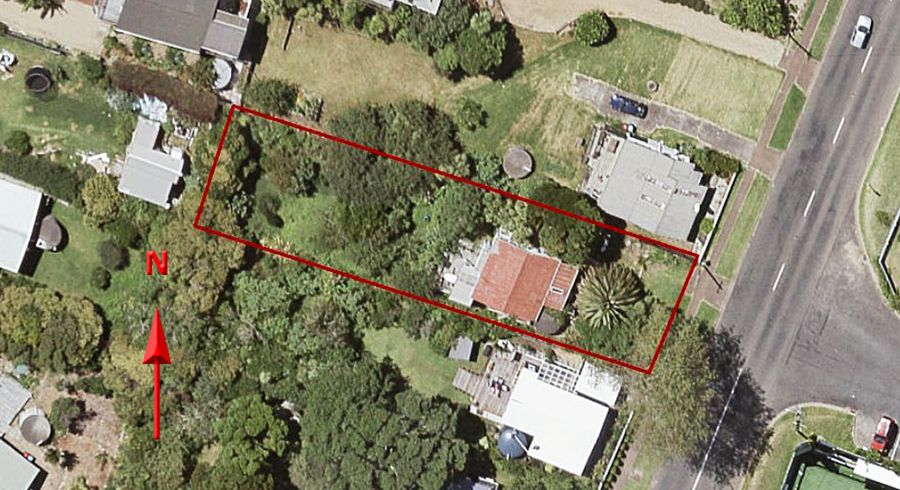  at 5 Surfdale Road, Surfdale, Waiheke Island