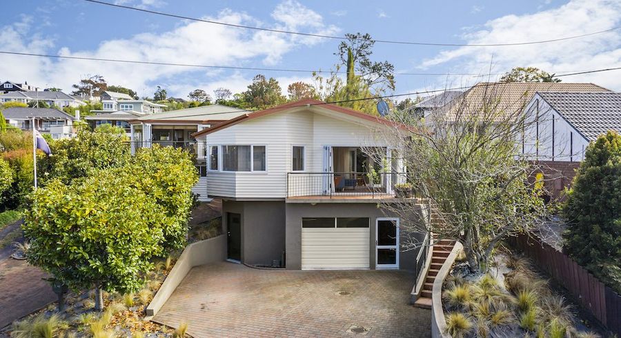  at 42 Glenfern Road, Mellons Bay, Auckland