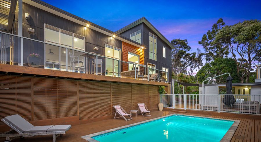  at 92 Pemberton Avenue, Bayview, Auckland