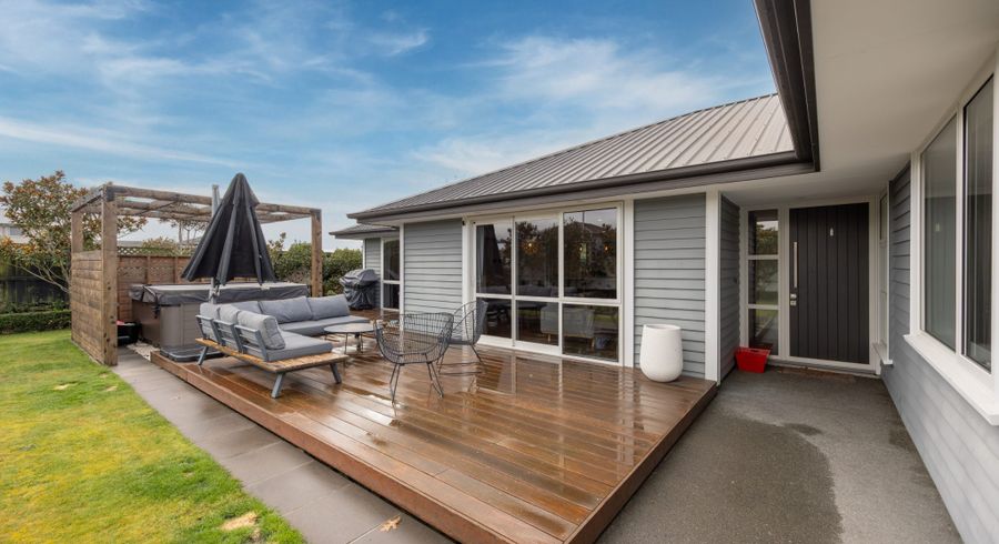  at 20 Rue De La Mare, Parklands, Christchurch City, Canterbury