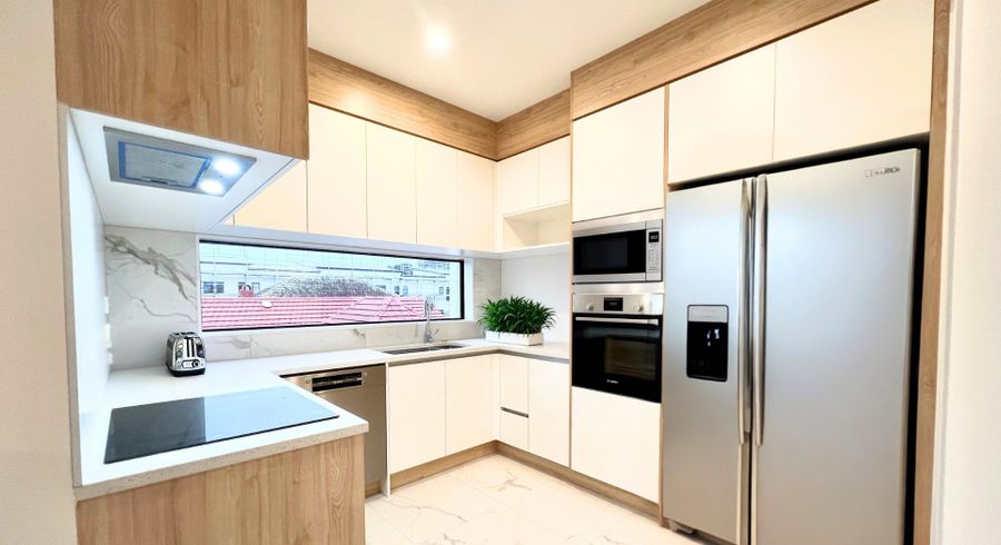  at 723B Massey Road, Mangere, Manukau City, Auckland