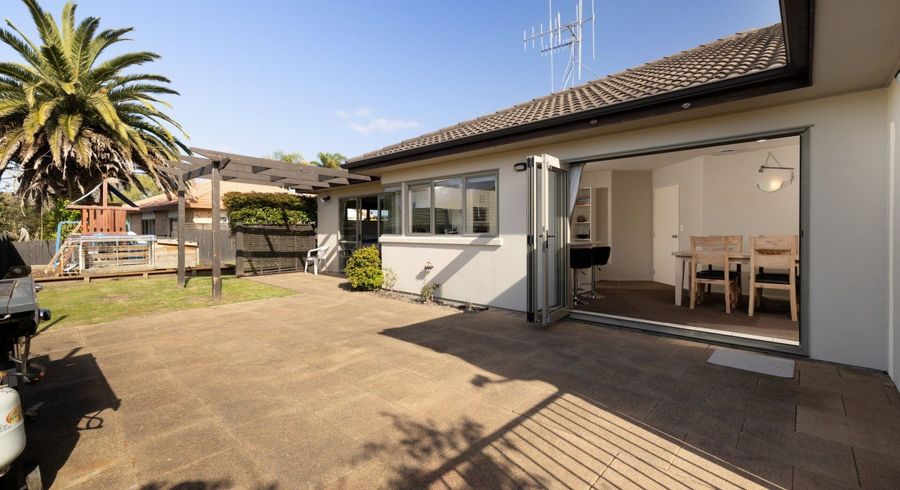  at 8 Wouldbank Way, Welcome Bay, Tauranga