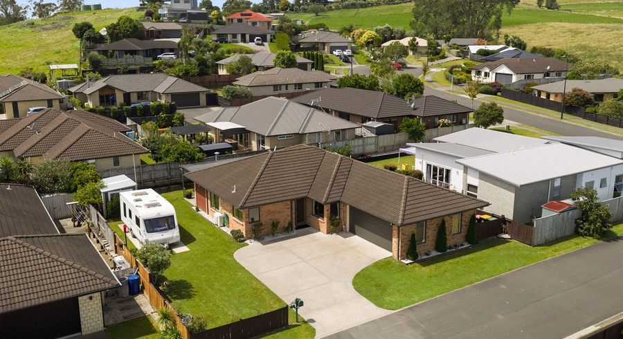  at 4 Gina Way, Welcome Bay, Tauranga, Bay Of Plenty