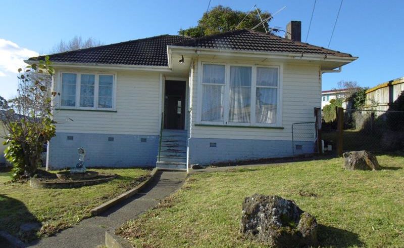  at 5 Velvet Crescent, Otara, Auckland