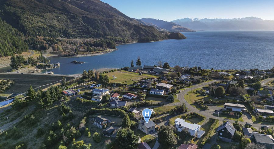  at 35 Parry Crescent, Lake Hawea, Wanaka, Otago