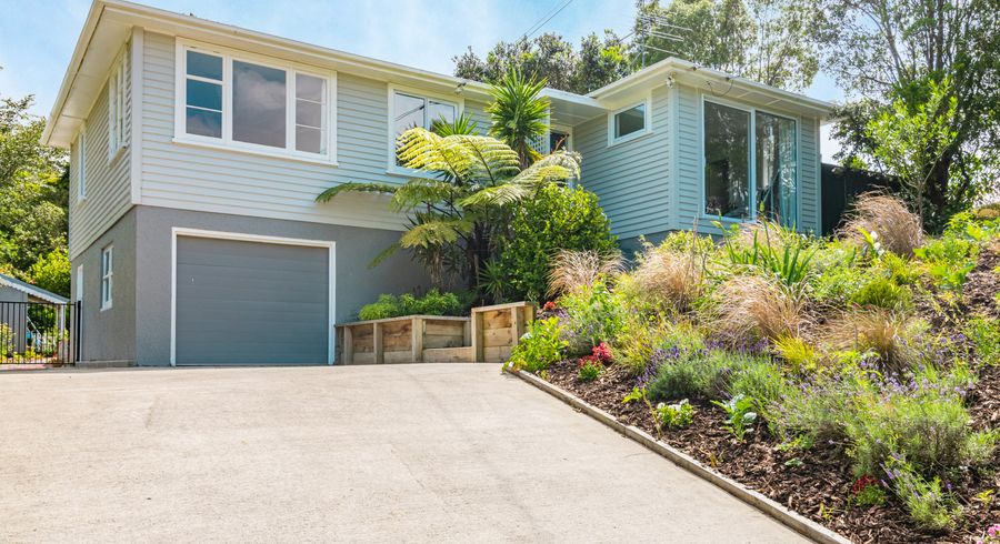  at 8 Tui Terrace, Tawa, Wellington