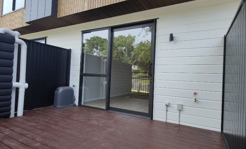  at 2B Orinda Close, Botany Downs, Manukau City, Auckland