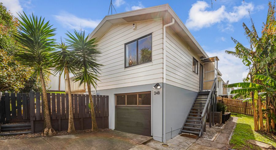  at 2/24 Chislehurst Street, Henderson, Auckland