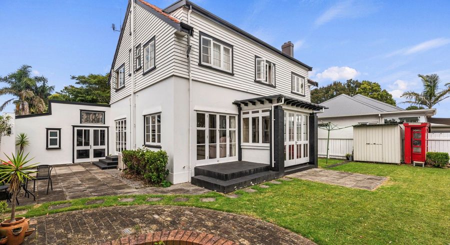  at 15 Williams Street, Avenues, Tauranga, Bay Of Plenty