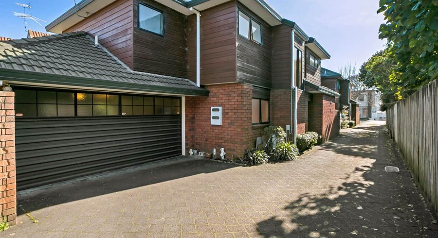  at 2/4 Alpers Avenue, Epsom, Auckland