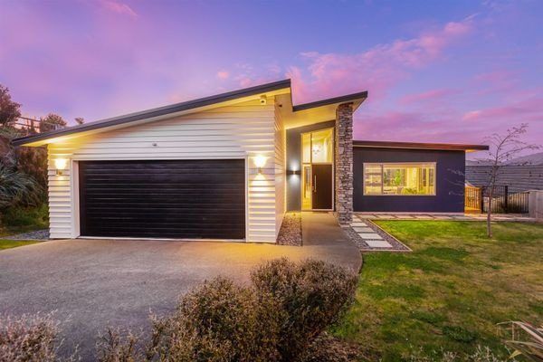  at 20 Madeira Close, Whitby, Porirua