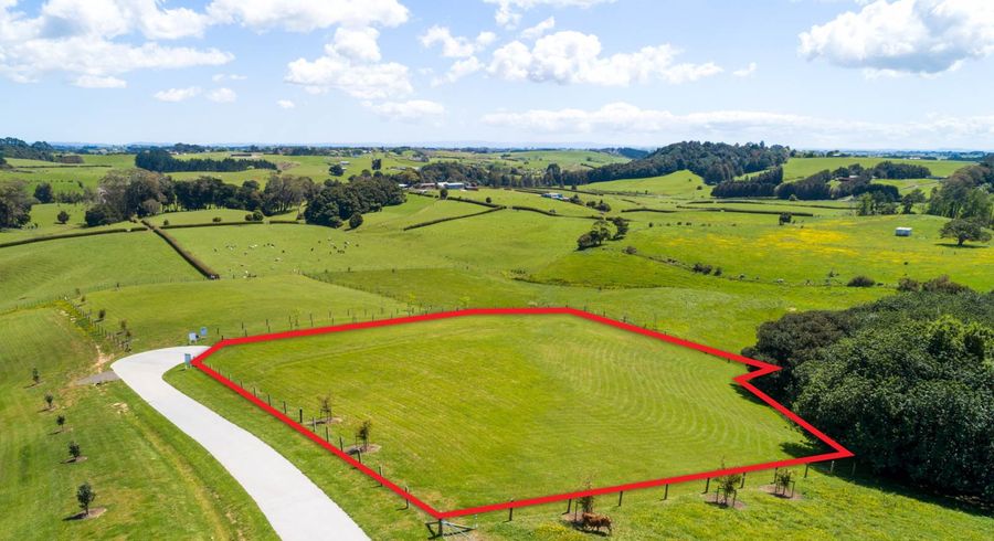  at 8 Donald Gavin WAY, Paerata, Pukekohe