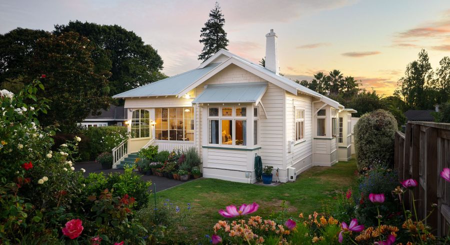  at 247 River Road, Claudelands, Hamilton