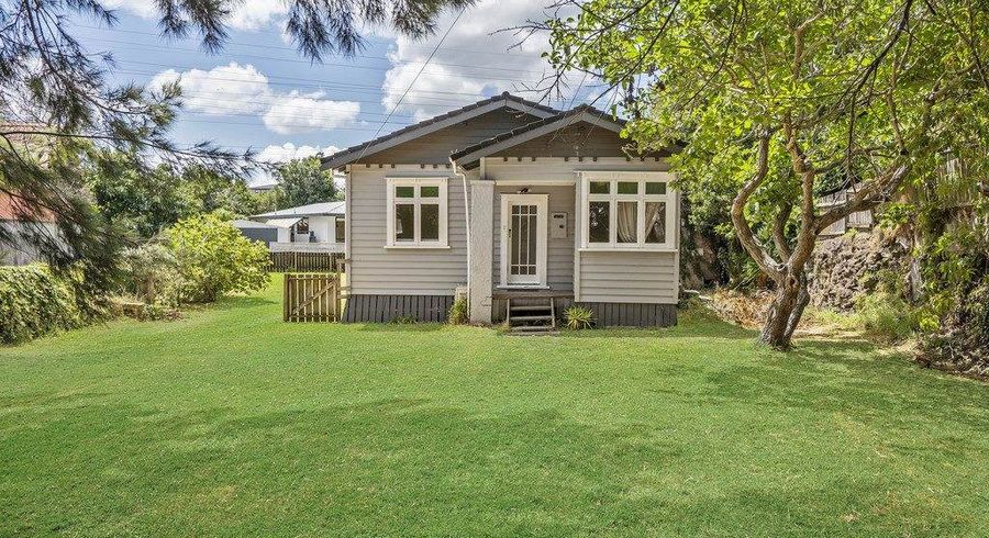  at 11 Leonard Road, Mount Wellington, Auckland