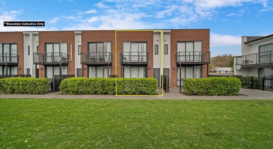  at 18/17 Bunyan Street, Waltham, Christchurch