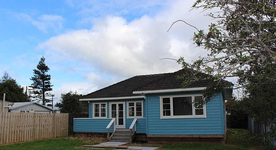  at 15 Edward Street, Pahiatua